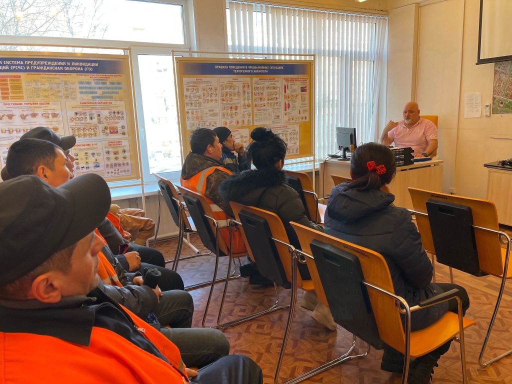 17 марта в помещении Местной администрации МО Северный проведена рабочая встреча с трудовыми мигрантами.